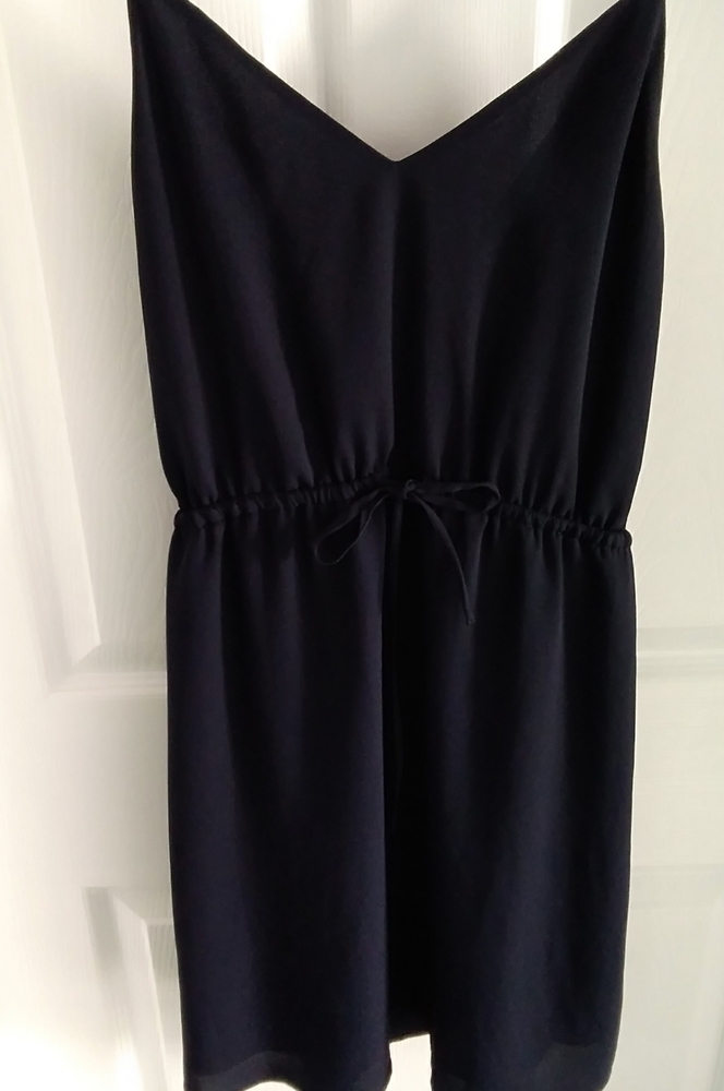 ✨ ARITZIA✨Babaton "Casimir" Dress - Picture 8 of 8